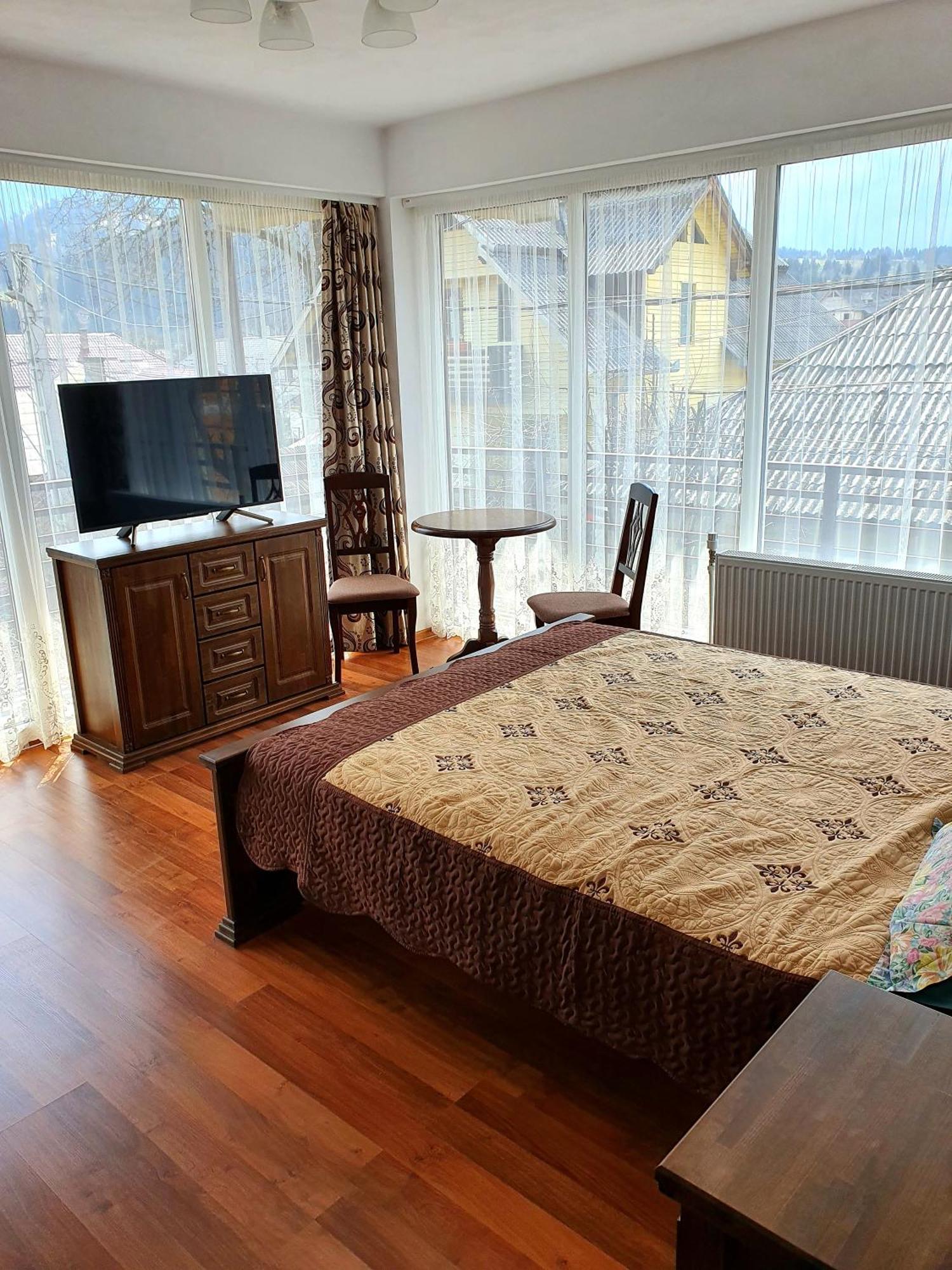 Hotel Casa Ionut Borşa Esterno foto